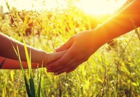 INSTITUT JEMA - Coaching und Therapie - Hände